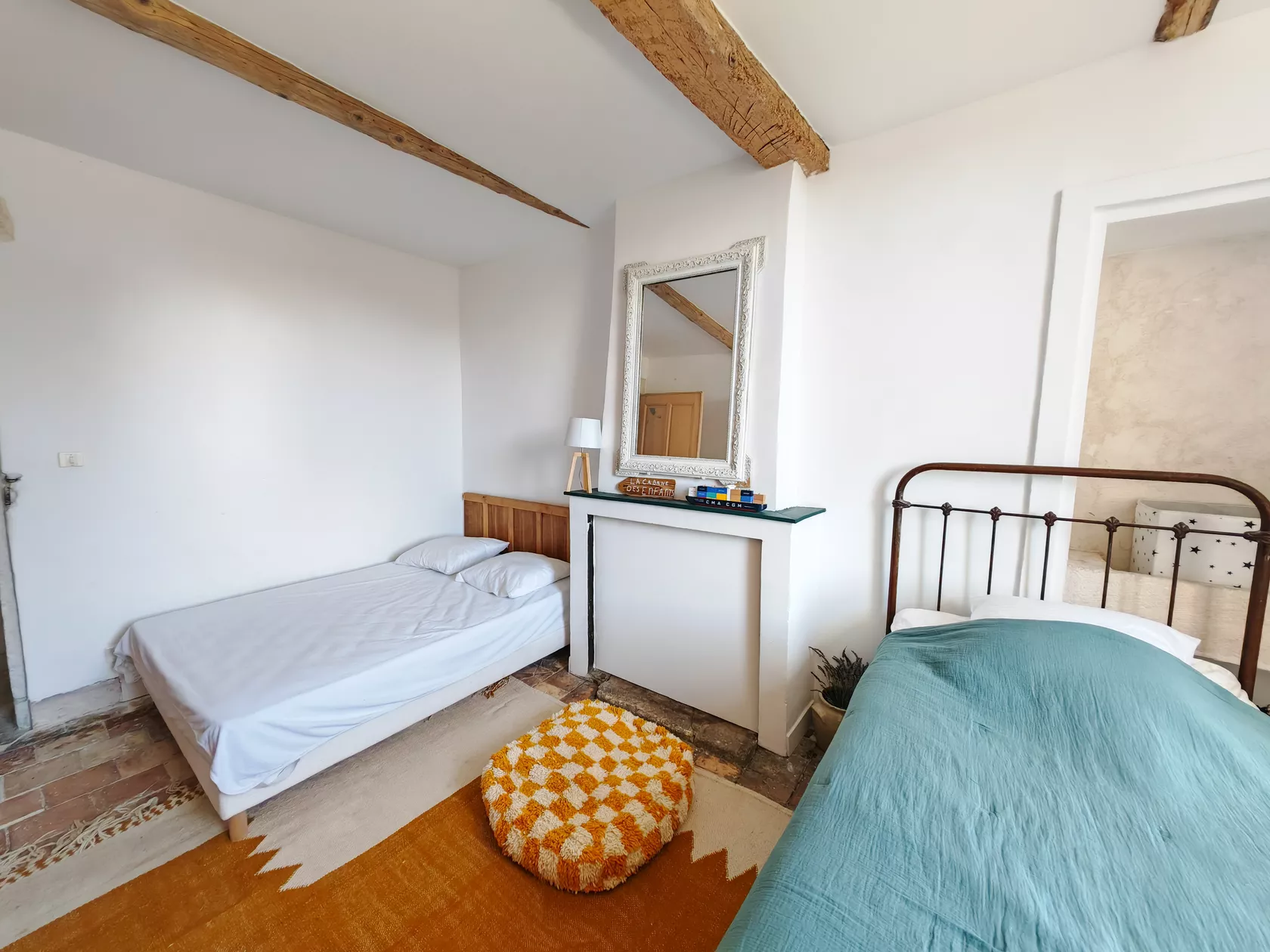 Maison de campagne avec piscine Country house with pool and vineyards view