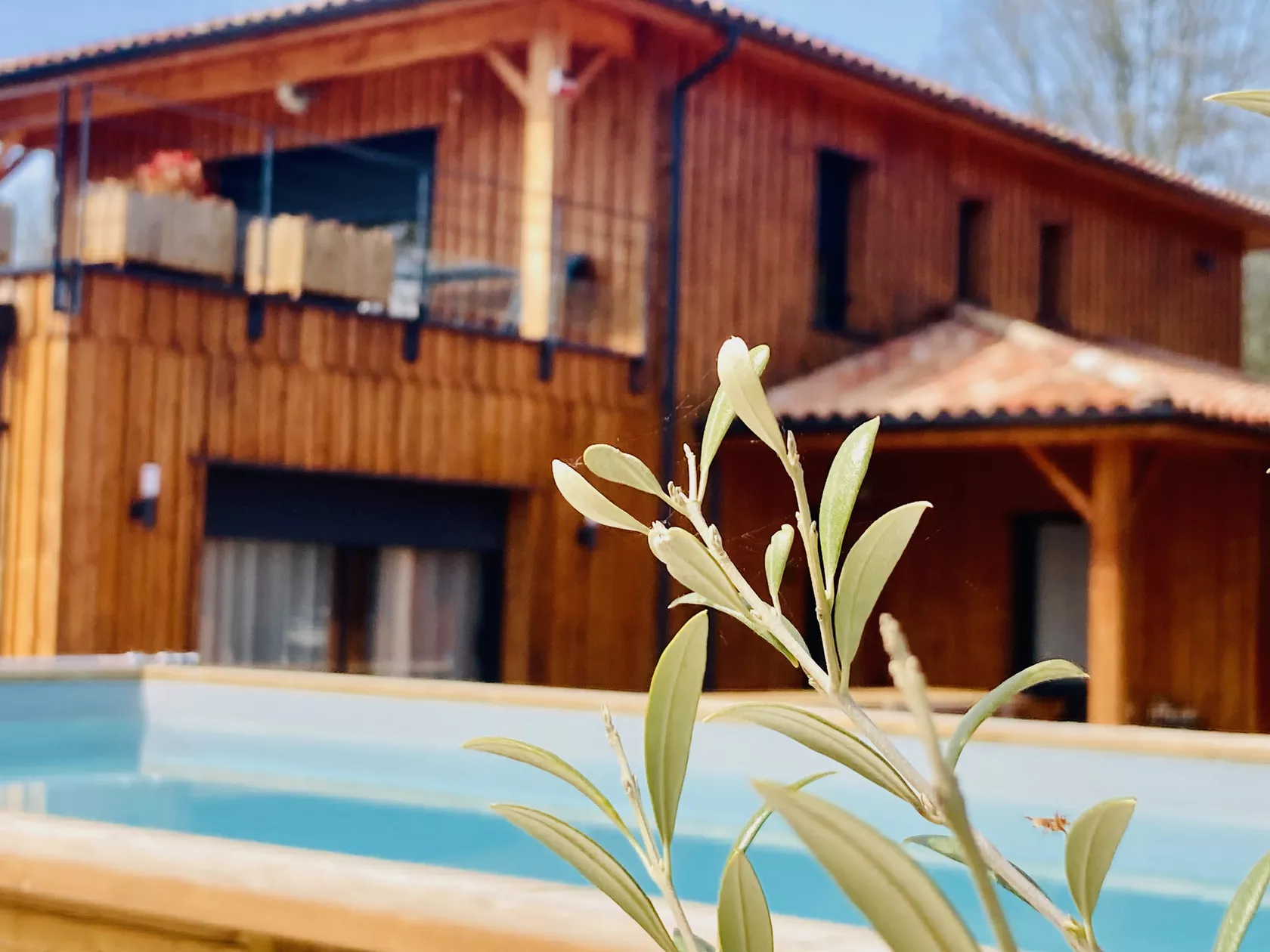 Les Pavillons du Lac.