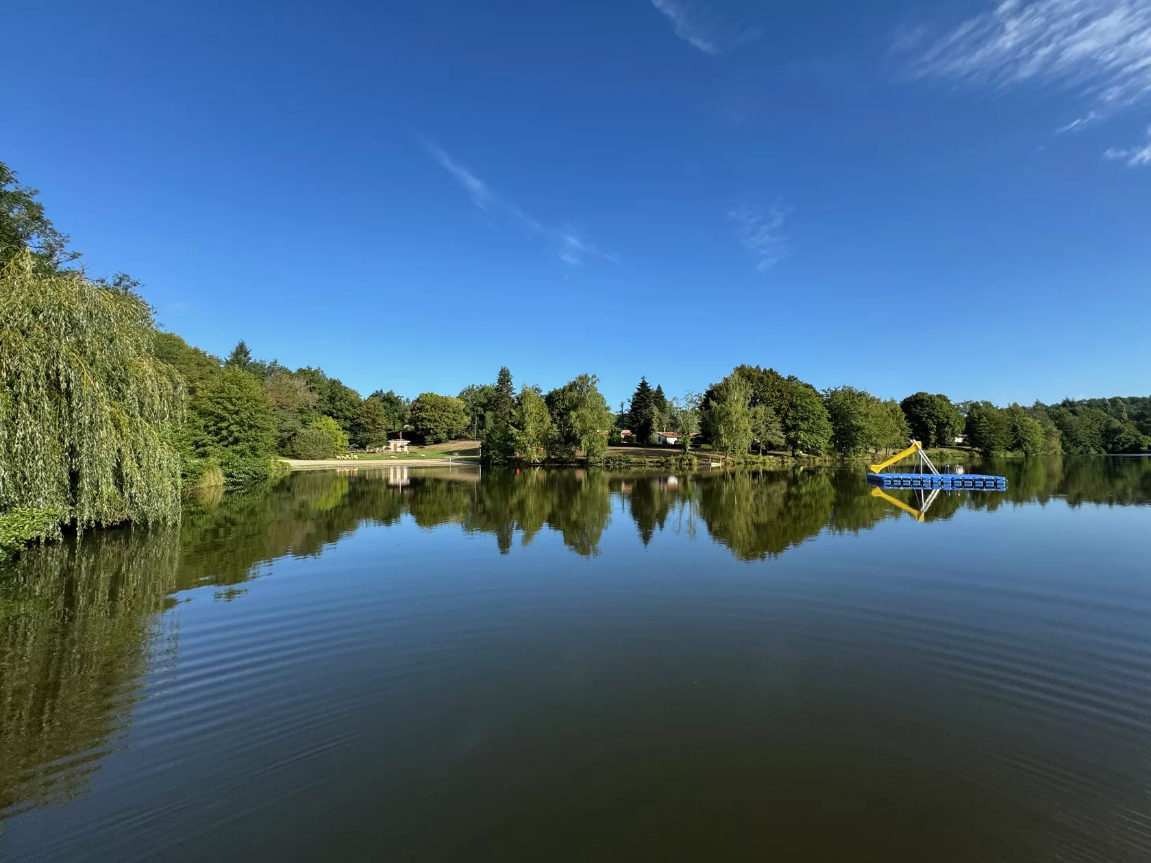 Bungalow in de groene heuvels van de Charente met 3 slaapkamers en 2 badkamers