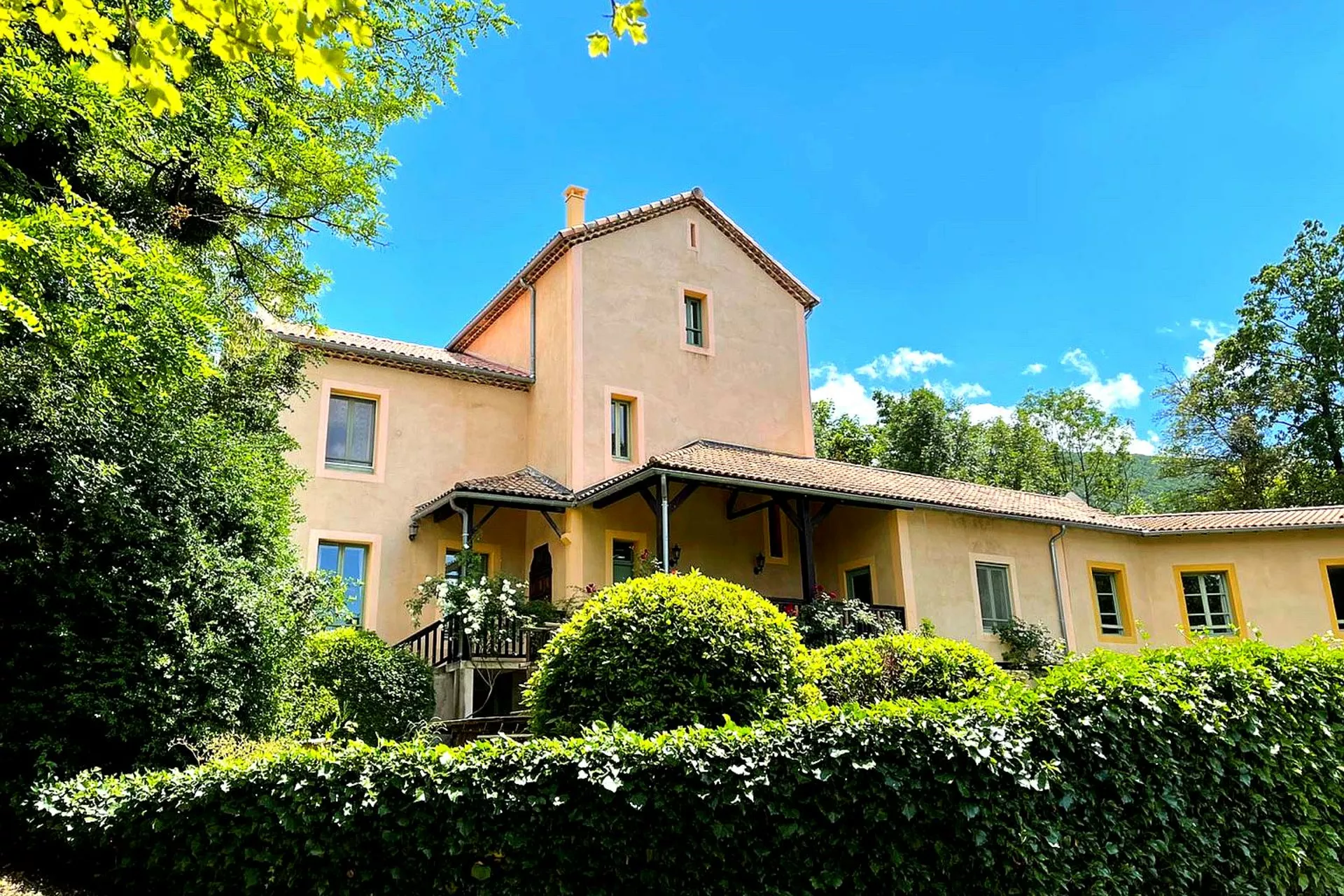 Villa op het landgoed (appartement op 1ste etage)