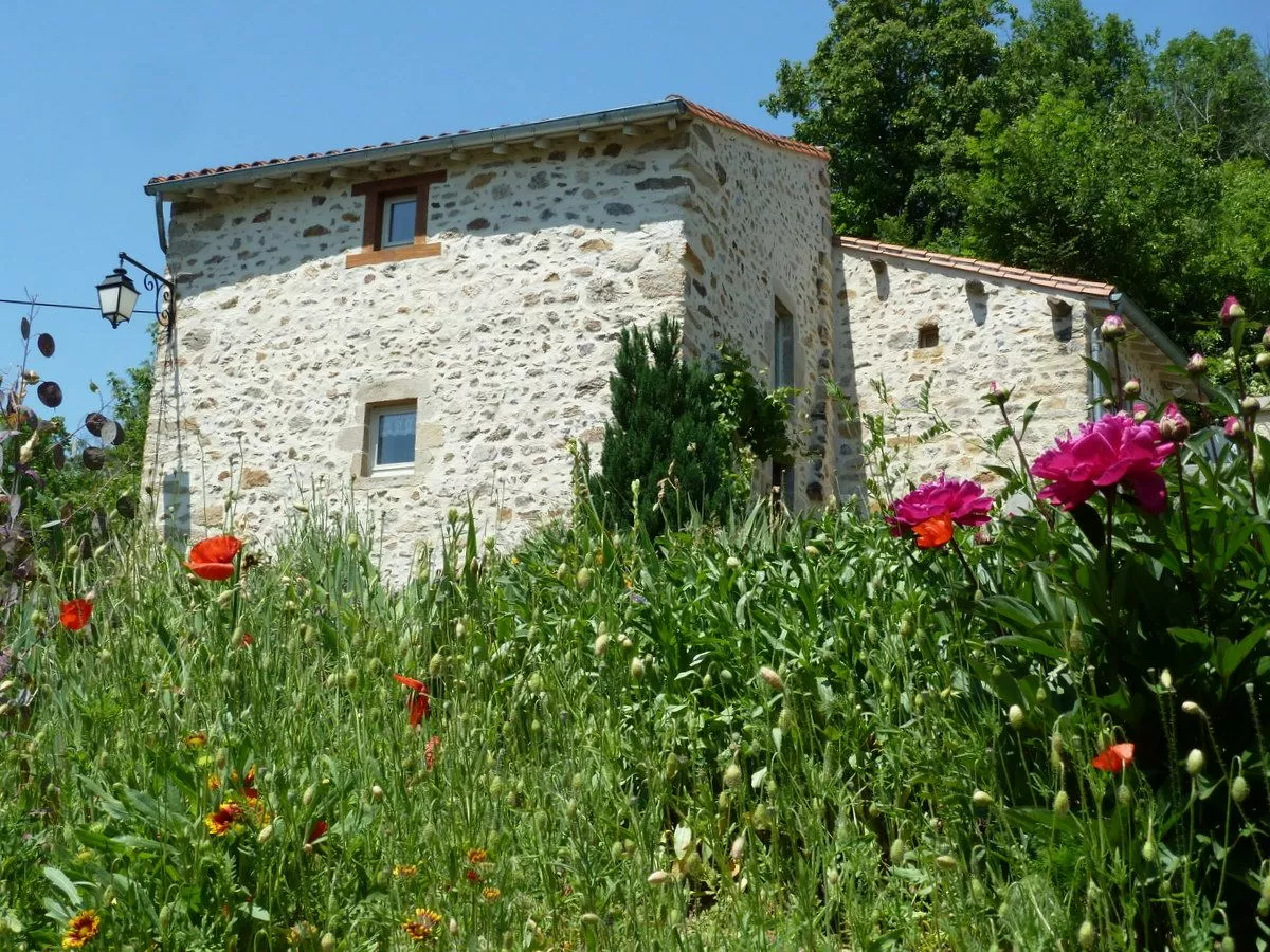"Les Campanules" Gîte rural dans un beau village de Haute-Loire