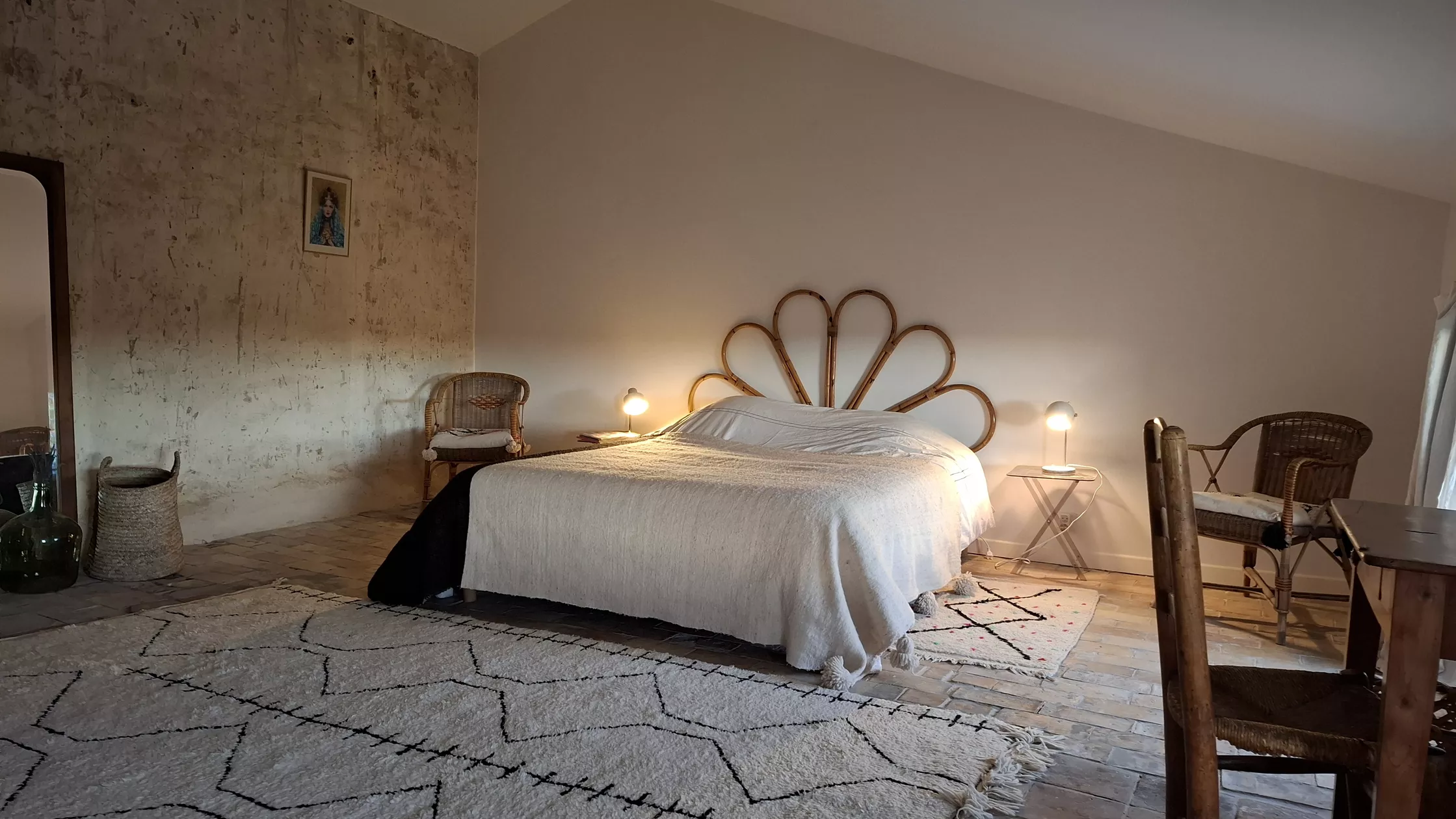 Maison de campagne avec piscine Country house with pool and vineyards view