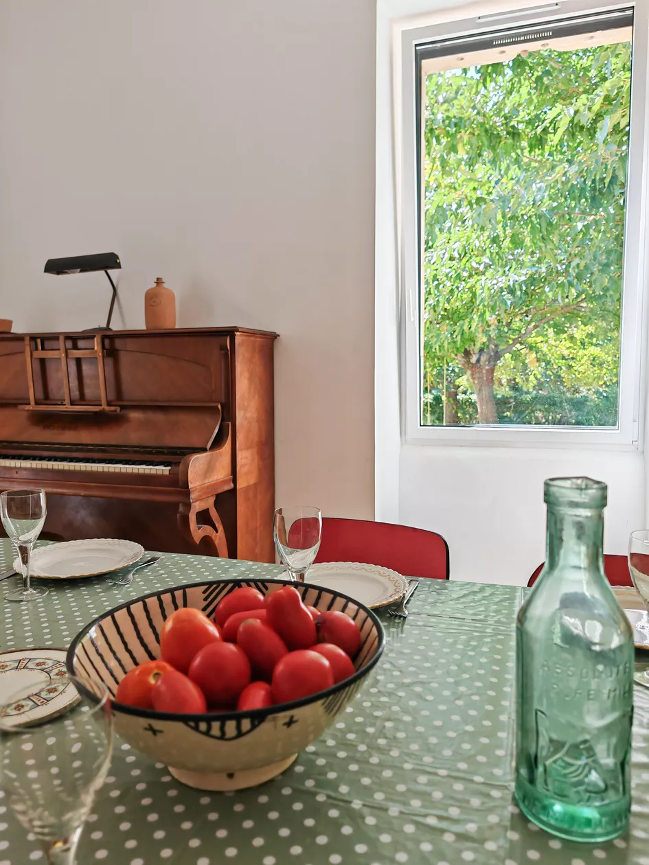 Maison de campagne avec piscine Country house with pool and vineyards view