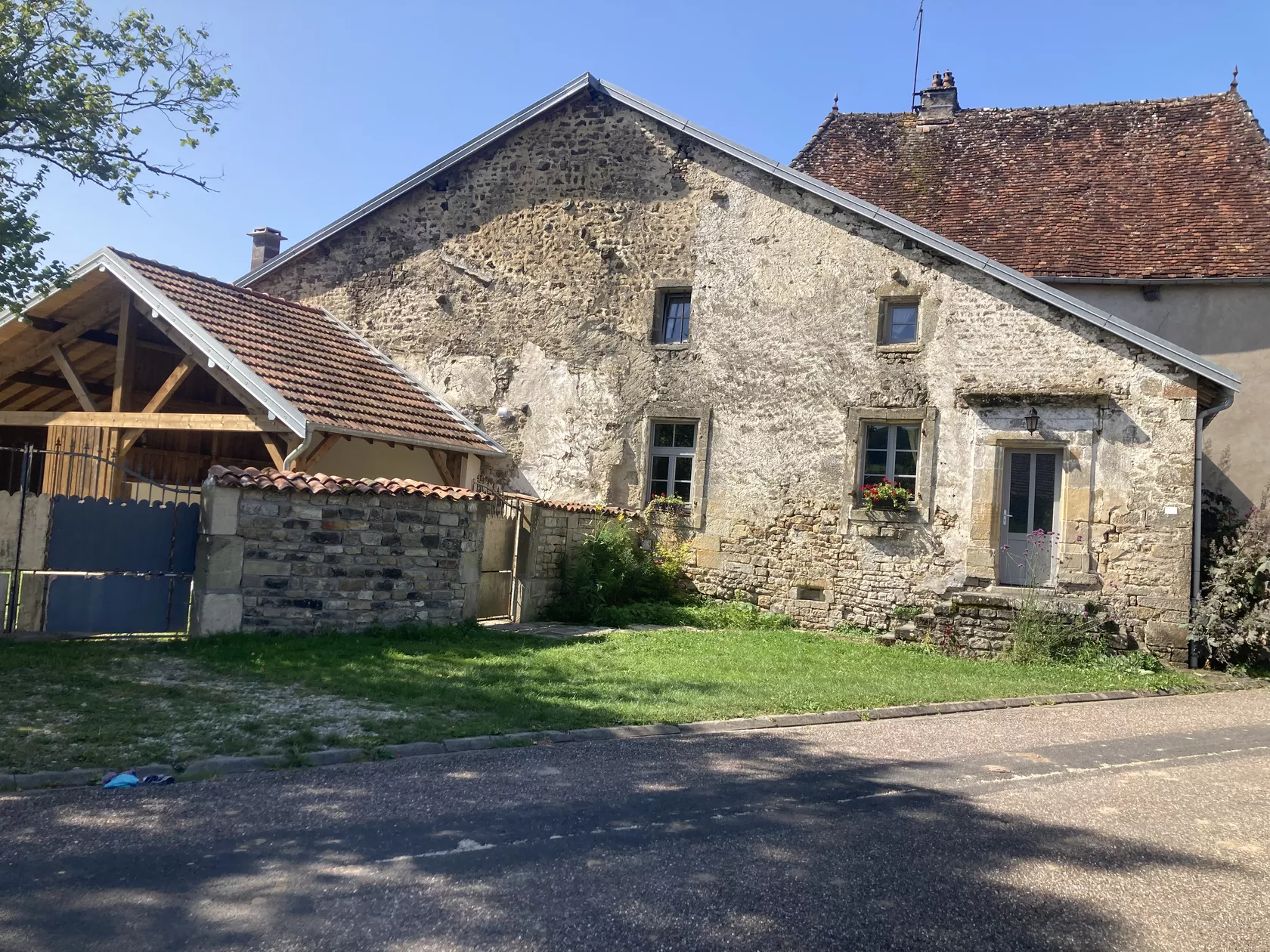 Gite de l'Ermitage Saint Nicolas.